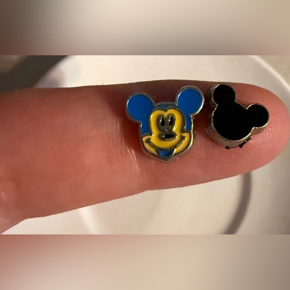 $2 CHARACTER FLOATING CHARM~NEW~$2 WITH ANY $10 ORDER OR MORE - Picture 2 of 16